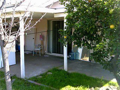 2nd image of 1608 E Grand Ave