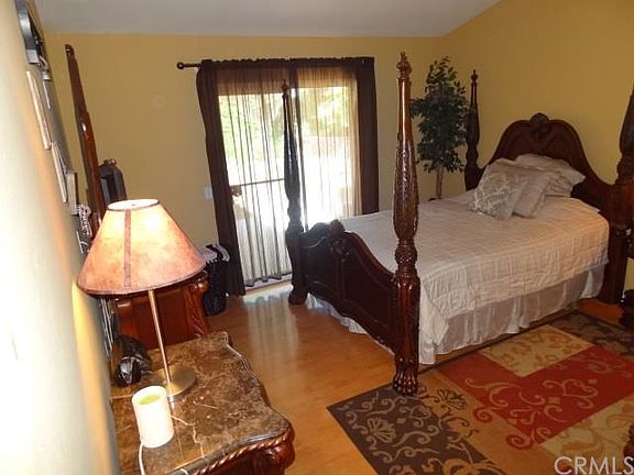 3rd image of 3063 Graceland Way