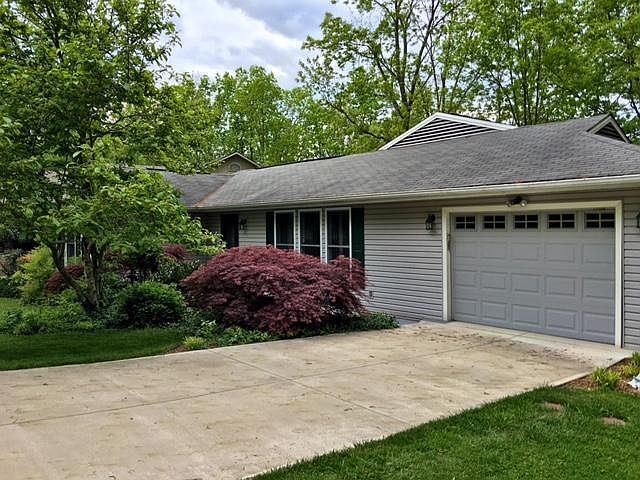 1st image of 107 Meadowview Dr