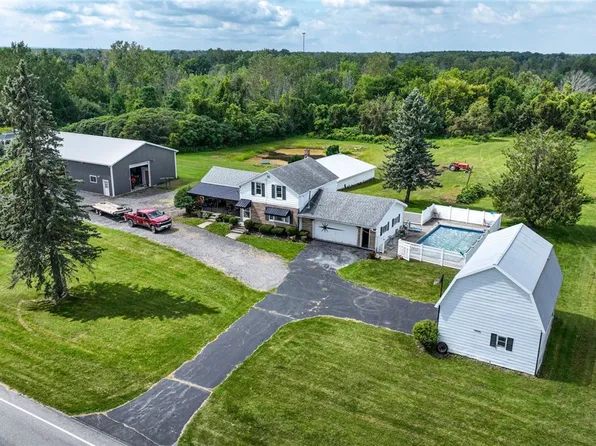 3078 Peters Corners Rd, Alden, NY 14004