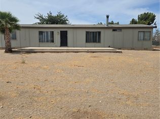 11131 Sycamore St, Victorville, CA 92392