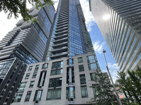 45 Charles St E #311, Toronto, ON M4Y 0B8