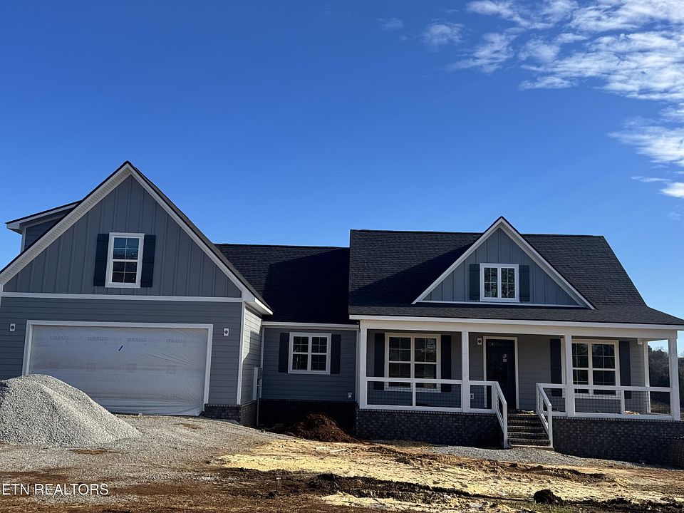 2nd image of 1432 Maple Ln