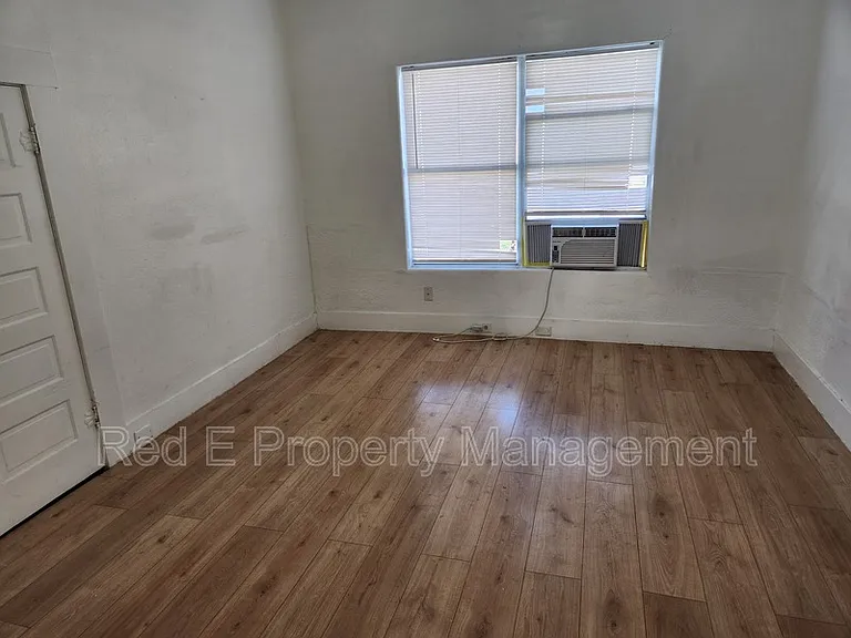 304 Terrell Ave — Photo 12