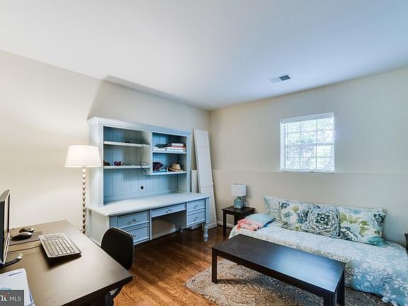 4th image of 7823 Mount Woodley Pl