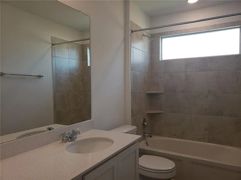 104 Mountain Maple St — Photo 8