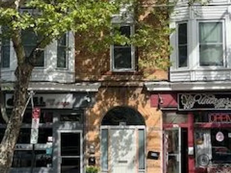 946 State St #2L — Photo 4
