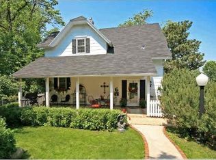 40 N Pine St, Waconia, MN 55387