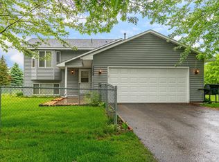 7208 Setzler Pkwy, Minneapolis, MN 55445