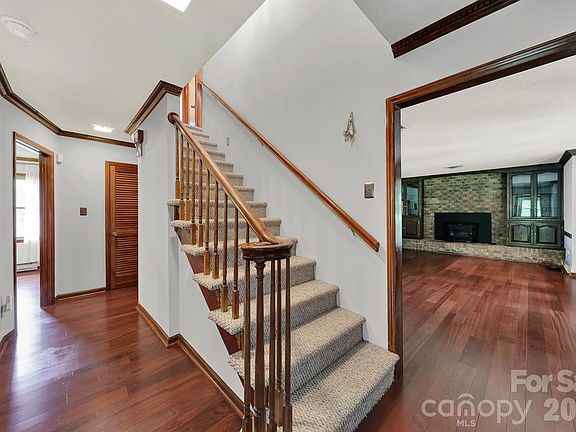 2nd image of 5913 Tom Query Rd
