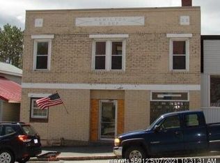 77 Main St, Madison, ME 04950