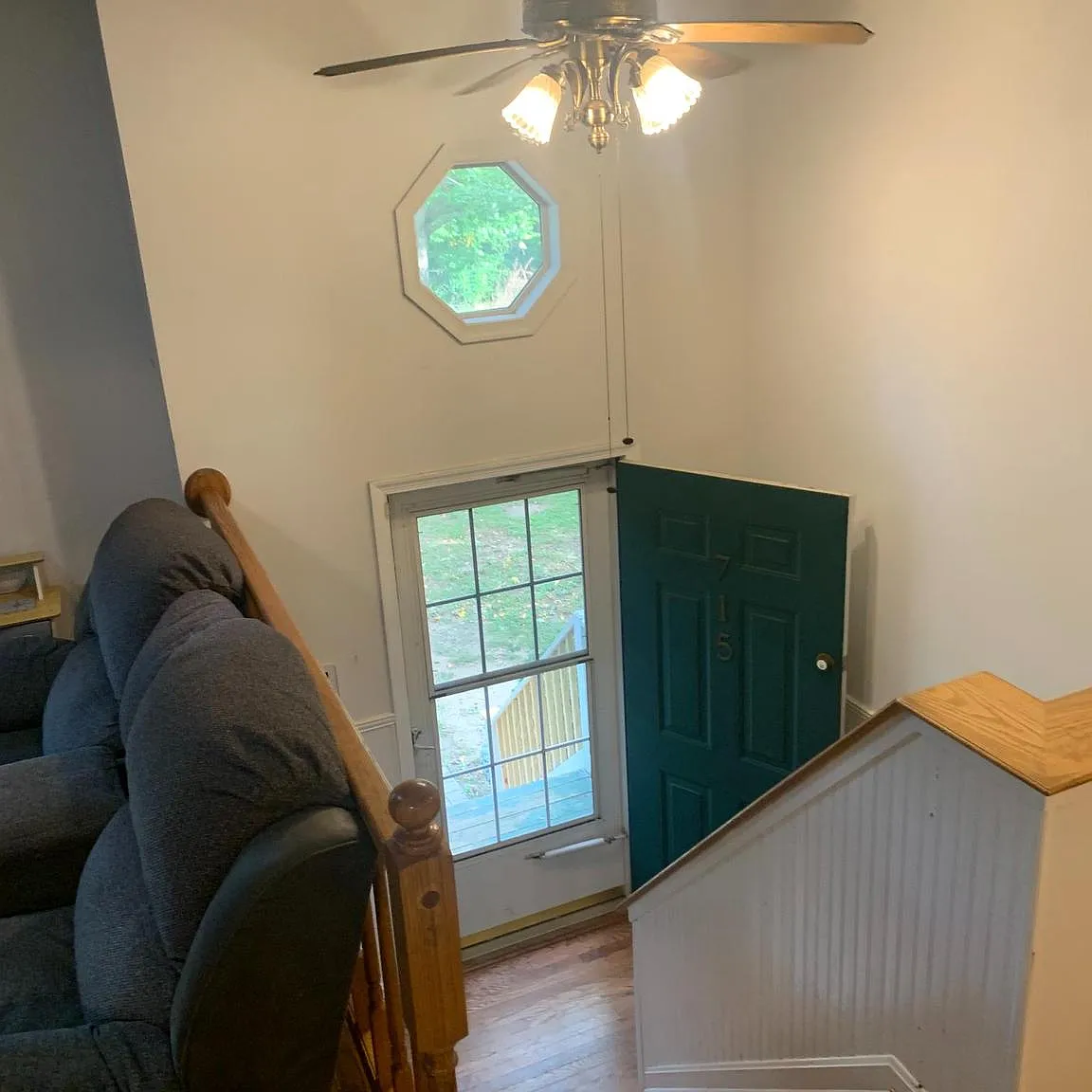 3 bed, 2.0 bath, 1388 sqft, $2,000 — Photo 3