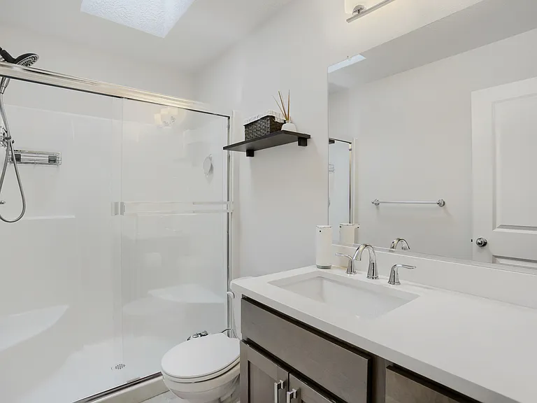 8573 SE Gray St — Photo 18