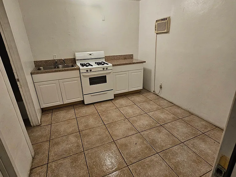 66040 4th St #D — Photo 2