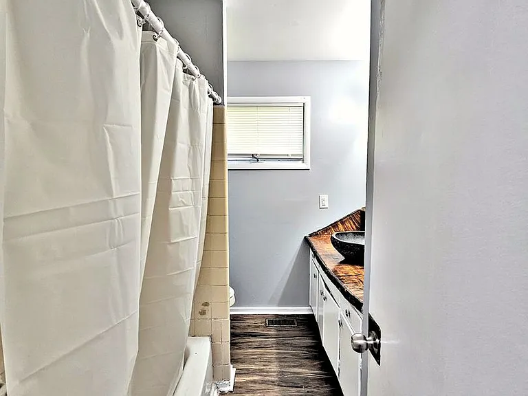 601 Clearview St SW — Photo 8