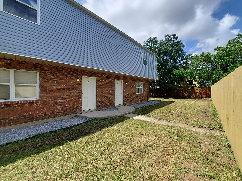 1st image of 6920 Salem Dr #2