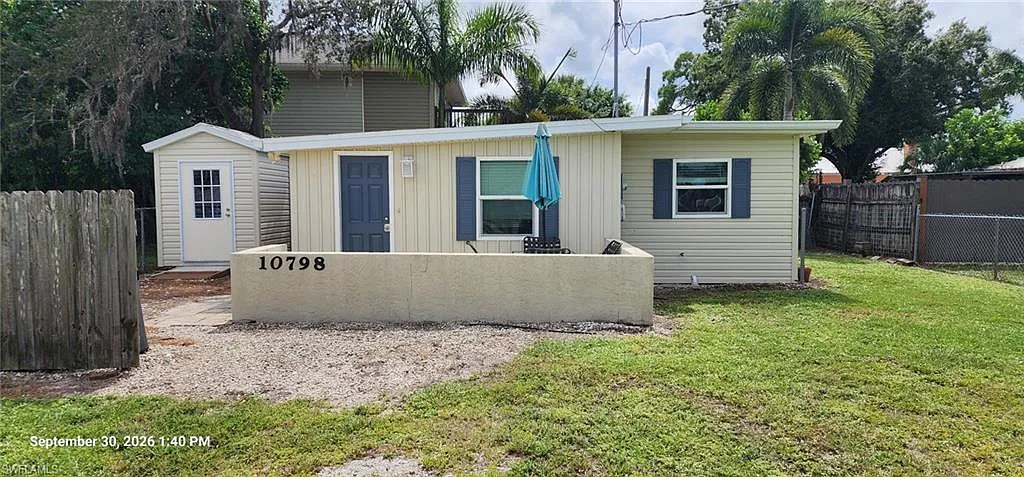Bonita Springs — Photo 1