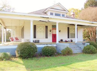 142 Walnut Ave S, Leesburg, GA 31763