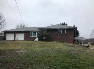 1990 High St, Ellwood City, PA 16117