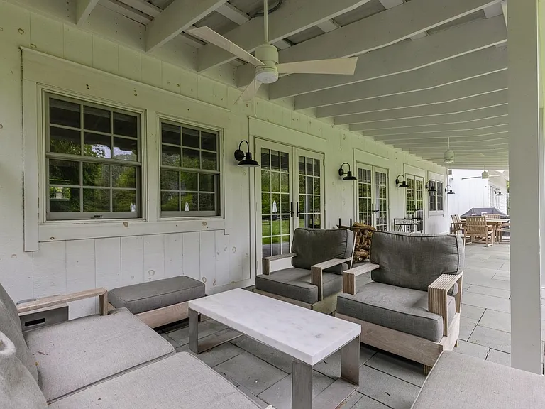4 Lee Ln — Photo 15