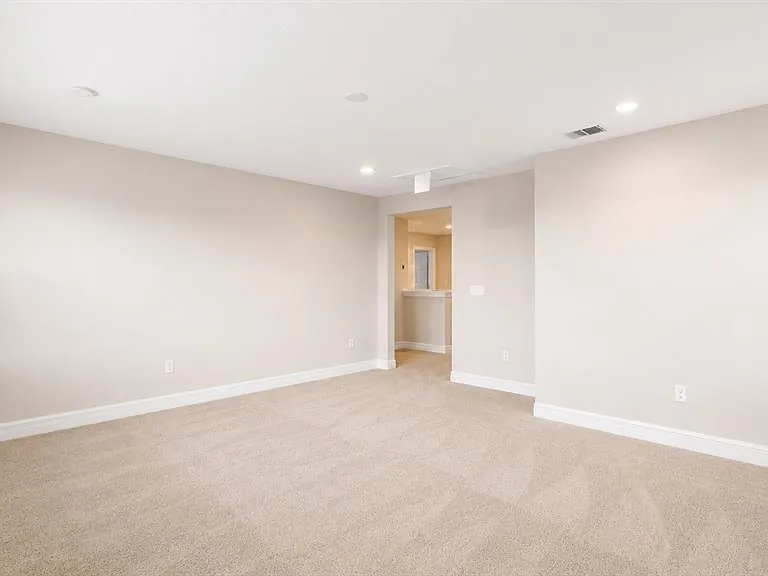 16628 Silver Brook Way — Photo 25