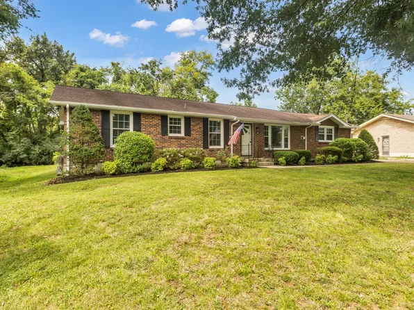 203 Southburn Dr, Hendersonville, TN 37075