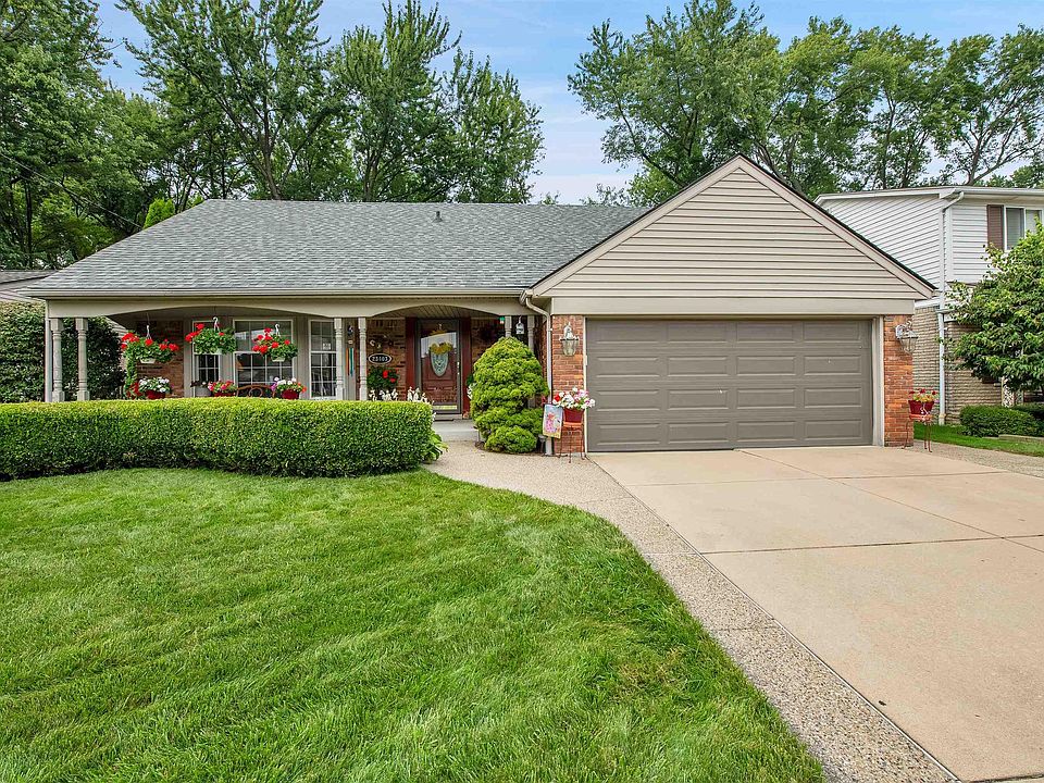 1st image of 23403 N Colonial Ct