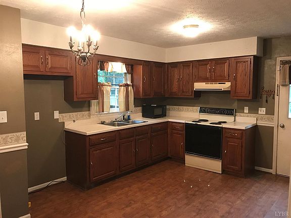 4th image of 226 Oakland Dr