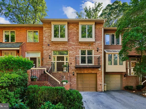5904 Valerian Ln, Rockville, MD 20852