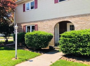 247 Frederick St APT 6, Hanover, PA 17331