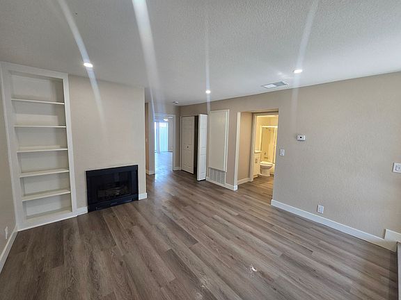 5th image of 8062 Trask Ave APT B