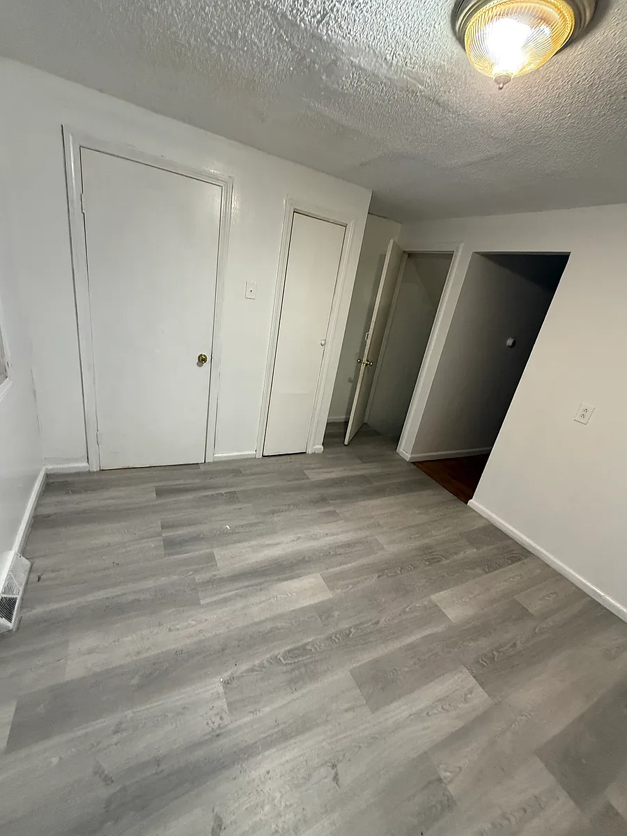 Building Photo - 161 Martin St #8
