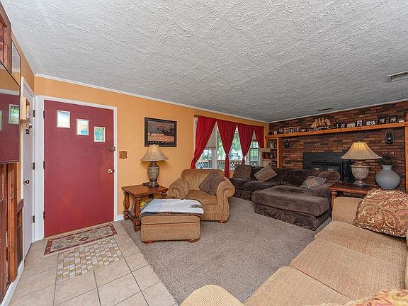 5th image of 6569 Graf Dr