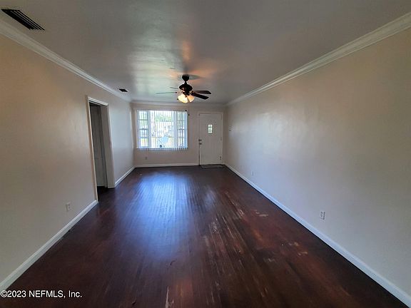 3rd image of 5040 Palmer Ave