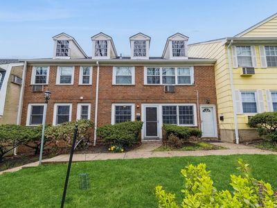 614 Towne House Vill #614, Islandia, NY, 11749