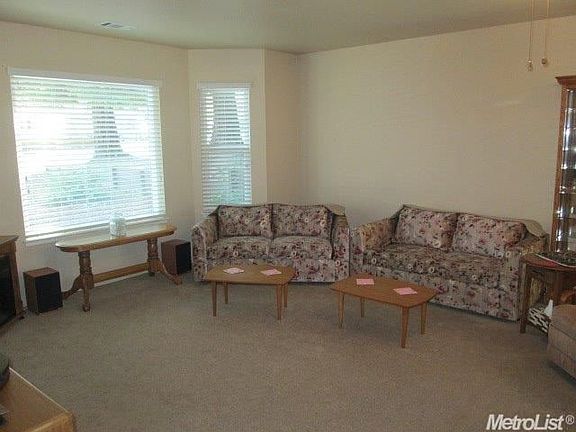 2nd image of 2237 Glacier Dr
