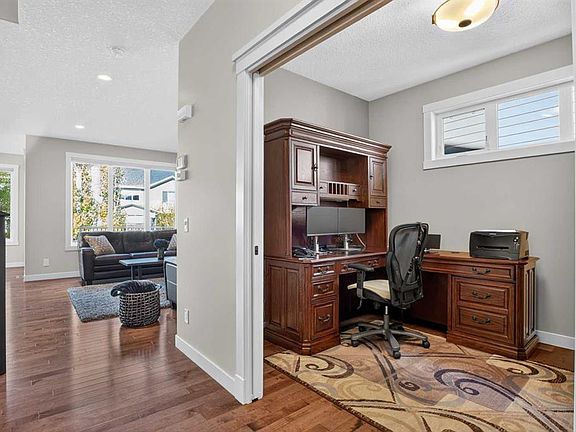 4th image of 38 Auburn Sound Cir SE