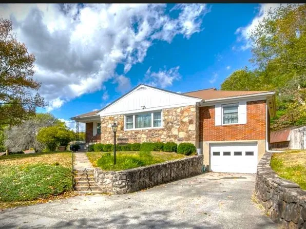 231 Yarrow St, Bluefield, WV 24701
