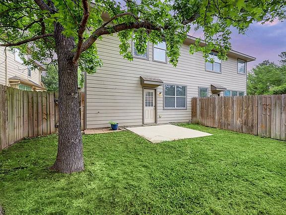 2nd image of 7 Wickerdale Pl