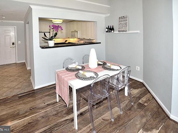 4th image of 4951 Brenman Park Dr APT 403