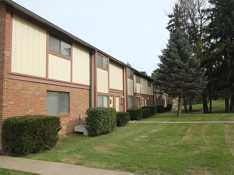 Orchard Terrace Apartments — Photo 9