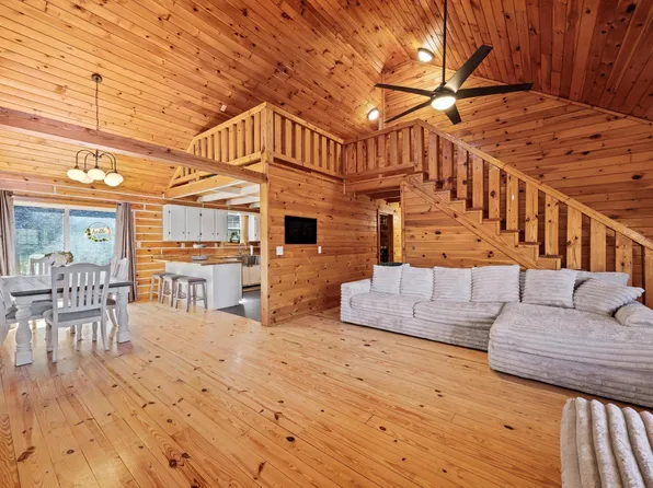 325 Evening Shadow Ln, Whitwell, TN 37397