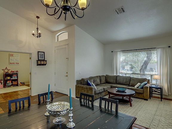 5th image of 5006 E Barwick Dr