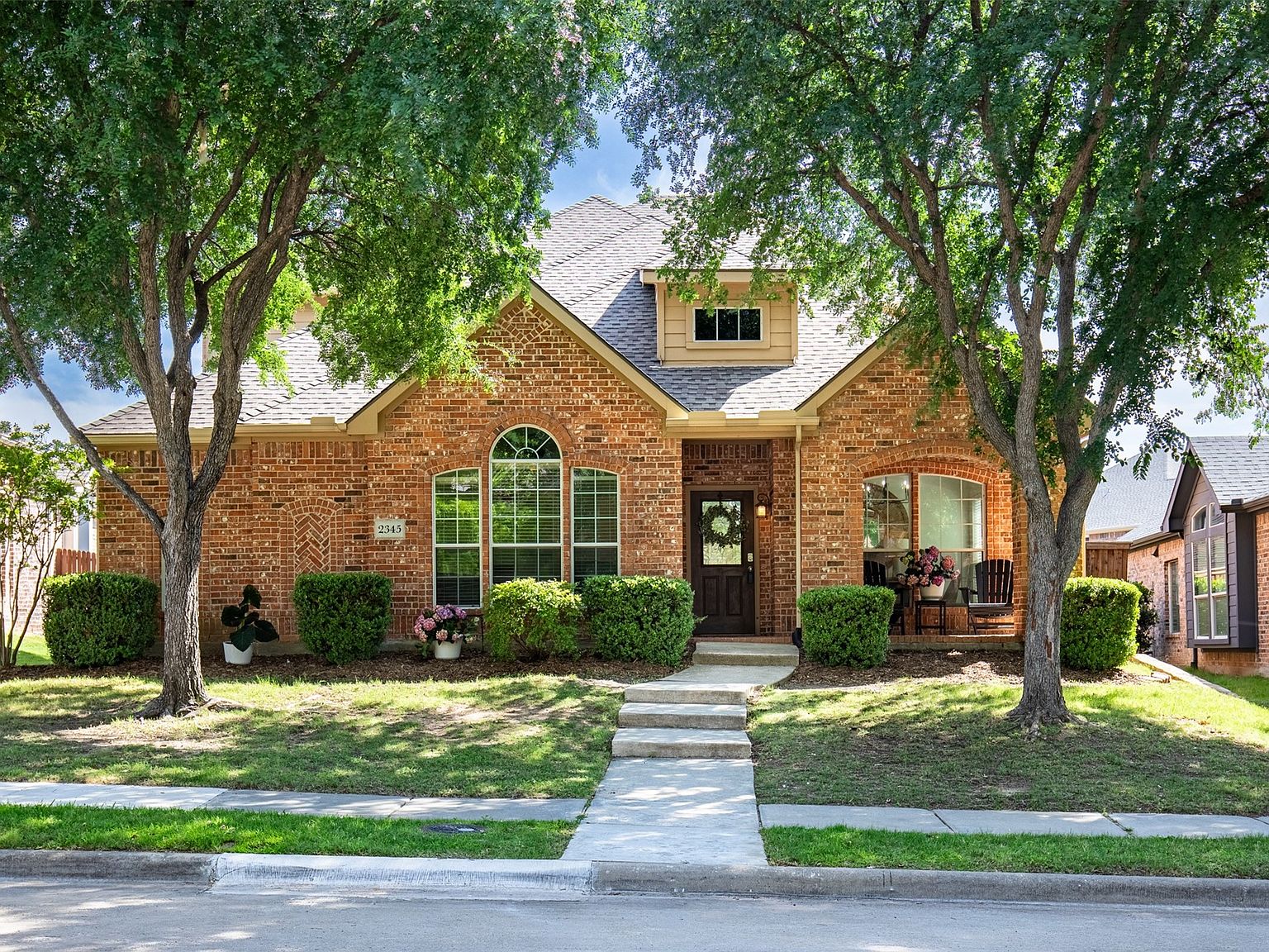 2345 Falcon Point Dr
