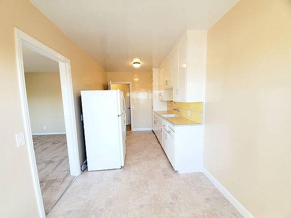 2nd image of 125 South Blvd #7