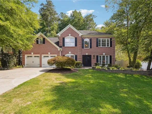 485 Summer Breeze Ct, Alpharetta, GA 30005