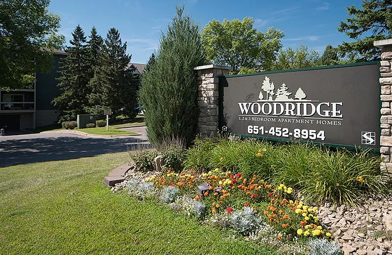 Woodridge — Photo 1