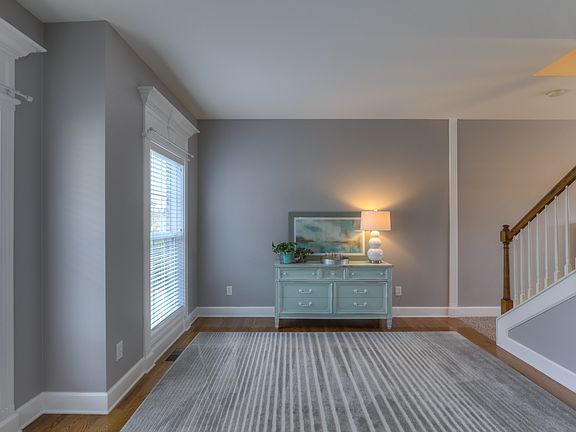 3rd image of 1265 Ben Hill Blvd