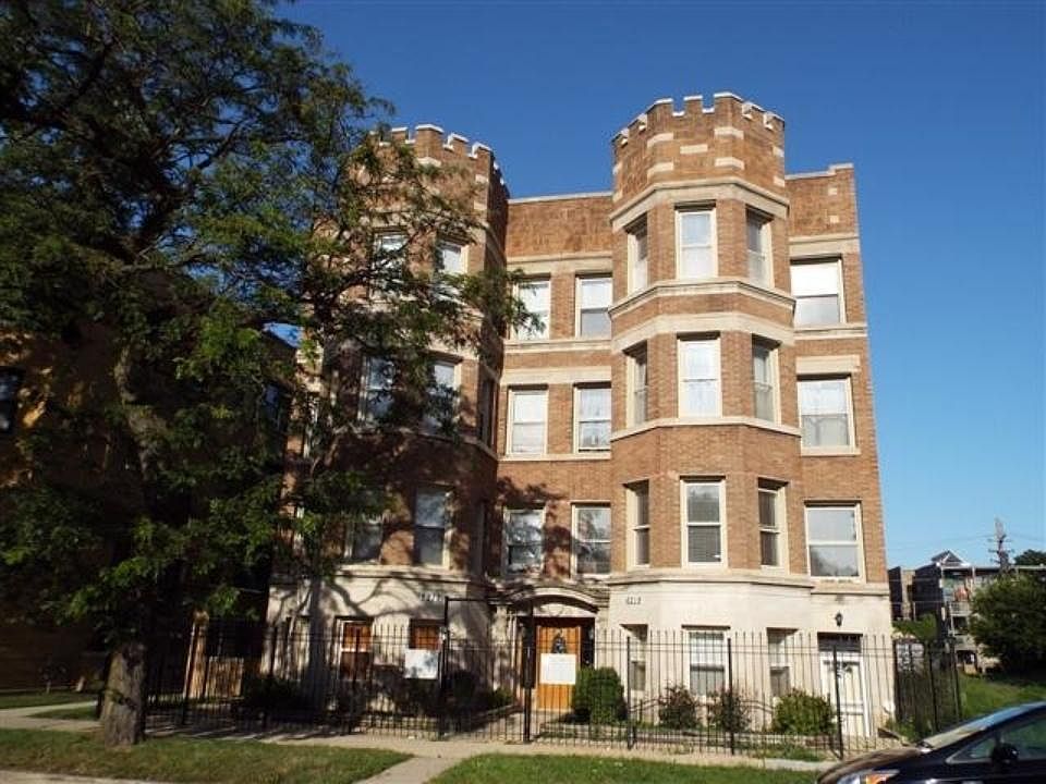 1st image of 6217 S Woodlawn Ave APT 2N