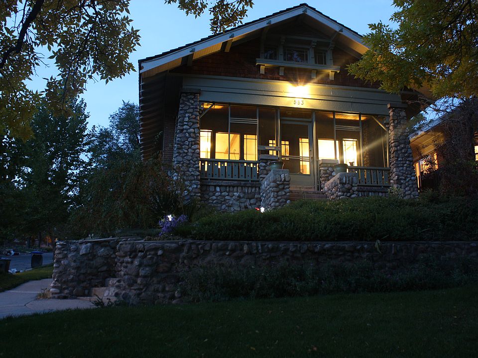 Great curb appeal!